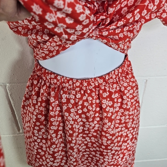 Princess Polly red white floral tie front open shorts romper - Picture 9 of 11